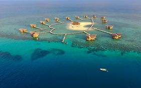 Pulocinta Ecoresort  3*
